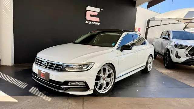 Carro Volkswagen Passat 2017 Highline 2.0 TSI DSG