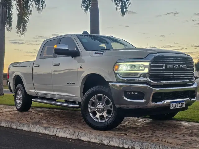 Carro RAM 2500 2022 Ram 2500 CD 6.7 4X4 Laramie