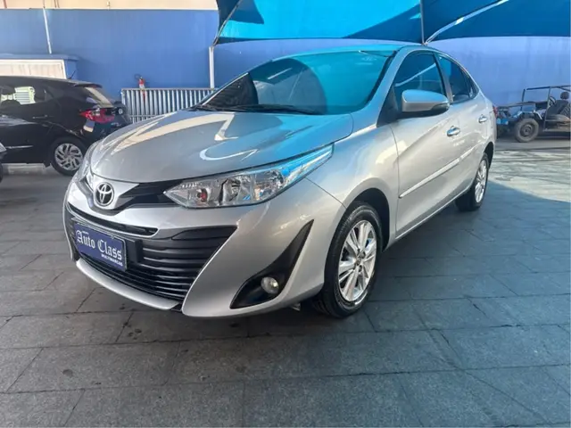 Carro Toyota Yaris Sedan 2019 1.5 XL (Flex)