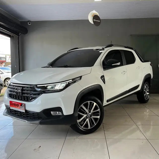Carro Fiat Strada 2025 Volcano 1.3 Flex 8V CD Aut.