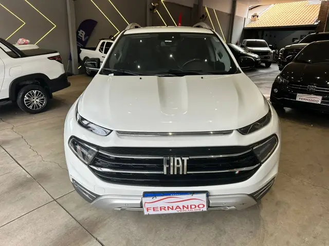 Carro Fiat Toro 2022 Volcano 2.0 TDI 4x4 (Aut)