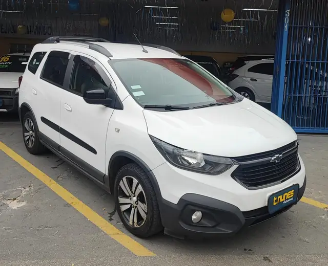 Carro Chevrolet Spin 2023 Activ 1.8 (Aut.)