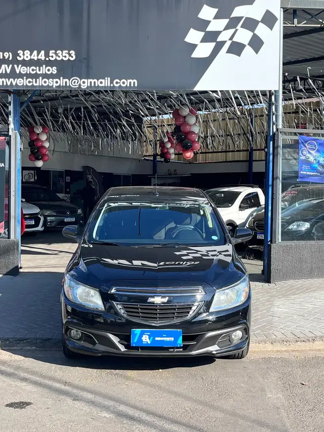 Carro Chevrolet Onix 2013 1.4 LT SPE/4