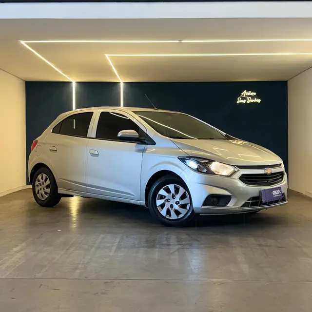 Carro Chevrolet Onix 2020 1.0 Joy SPE/4