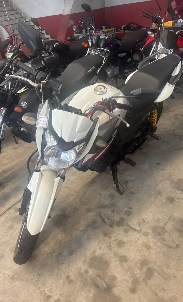 Moto Yamaha YS 150 Fazer 2018 SED
