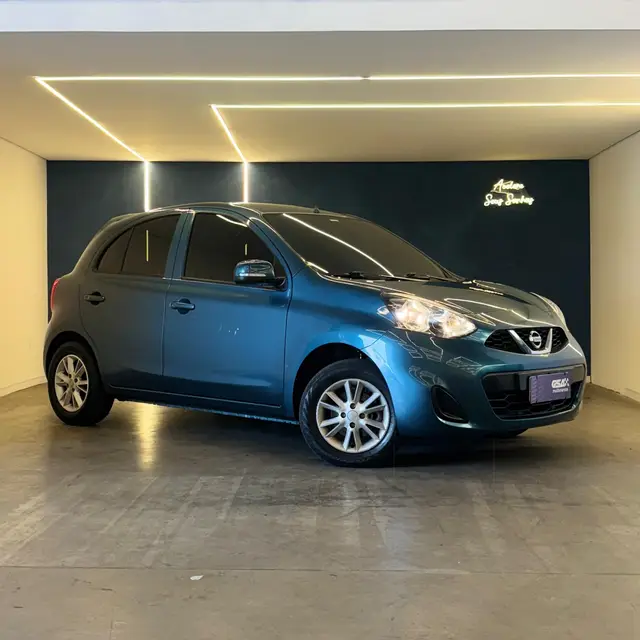 Carro Nissan March 2016 1.0 12V (Flex)