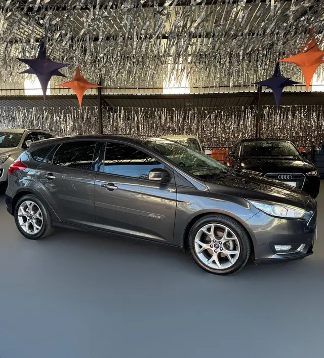 Carro Ford Focus Sedan 2019 Focus Fastback SE Plus 2.0 PowerShift
