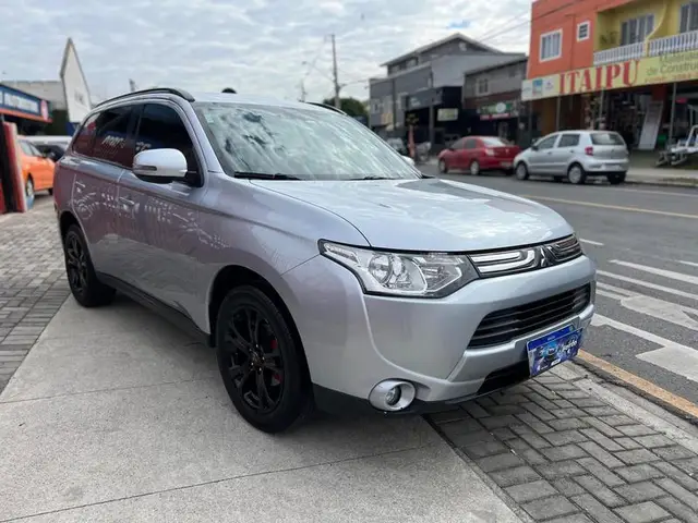 Carro Mitsubishi Outlander 2014 2.0 16V CVT