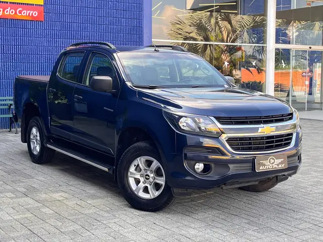 Carro Chevrolet S10 Cabine Dupla 2017 S10 2.5 ECOTEC SIDI Advantage 4x2 (Cabine Dupla)