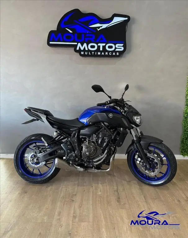 Moto Yamaha MT-07 2021 ABS