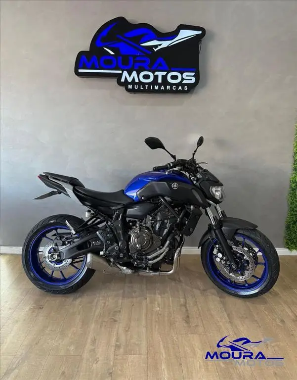 Moto Yamaha MT-07 2022 ABS