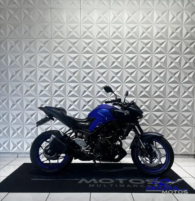 Moto Yamaha MT-03 2023 ABS