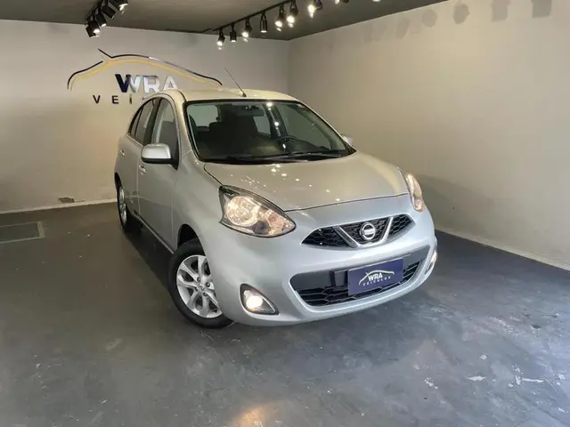 Carro Nissan March 2018 1.6 16V SV CVT (Flex)