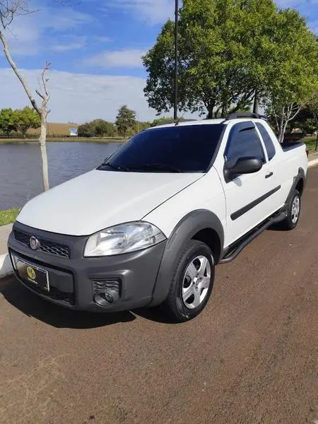 Carro Fiat Strada 2015 Working 1.4 (Flex) (Cabine Estendida)
