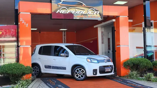 Carro Fiat Uno 2015 Sporting 1.4 8V (Flex) 4p