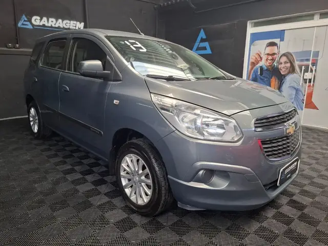 Carro Chevrolet Spin 2013 LT 5S 1.8 (Flex)