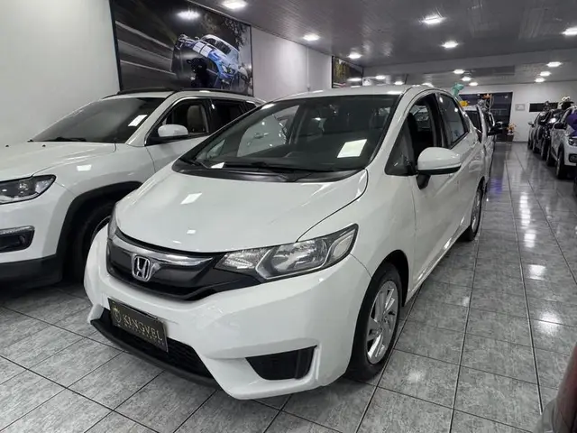 Carro Honda Fit 2015 1.5 16v LX CVT (Flex)
