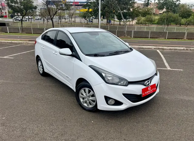 Carro Hyundai HB20S 2015 1.6 Comfort Plus (Flex)