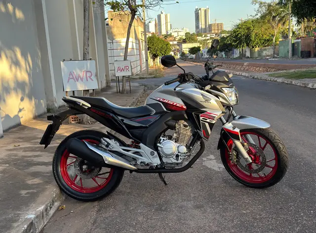 Moto Honda CB 250F Twister 2021 250F (ABS)