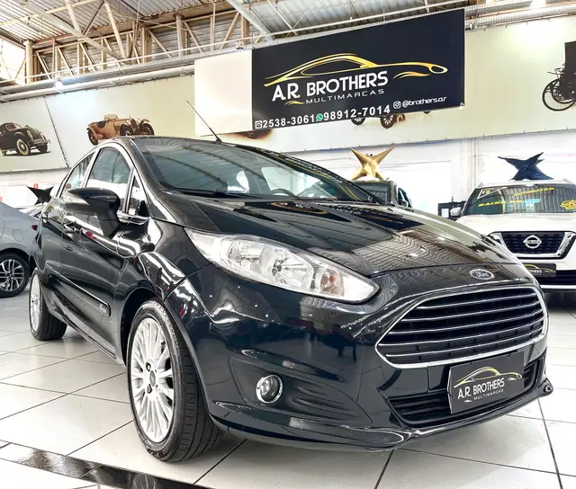Carro Ford Fiesta Hatch 2016 1.6 (Flex)