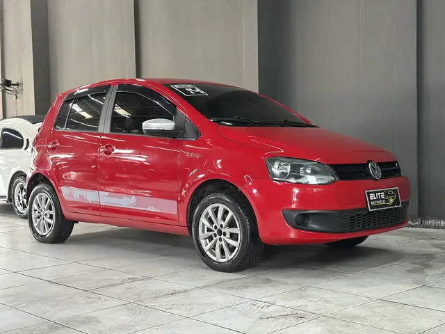 Carro Volkswagen Fox 2014 1.6 VHT Rock in Rio (Flex)