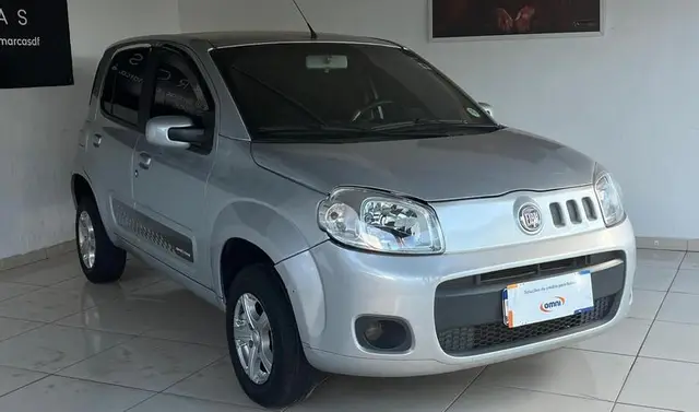 Carro Fiat Uno 2011 Vivace 1.0 8V (Flex) 4p