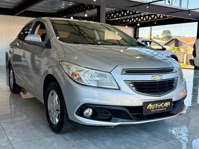 Carro Chevrolet Prisma 2015 1.0 LT SPE/4