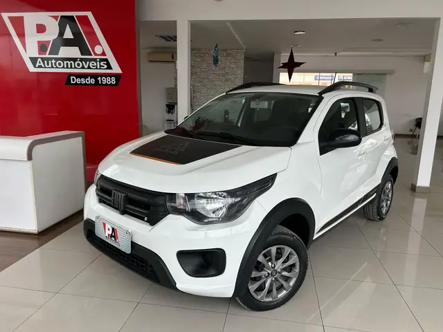 Carro Fiat Mobi 2024 Trekking 1.0