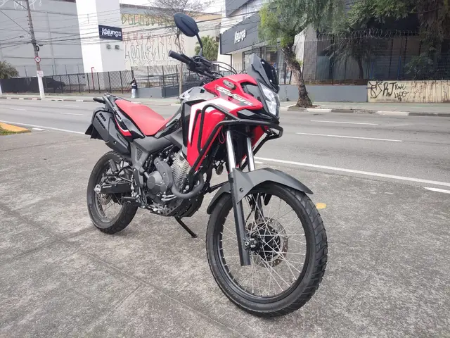 Moto Honda XRE Sahara 300 2025 Rally