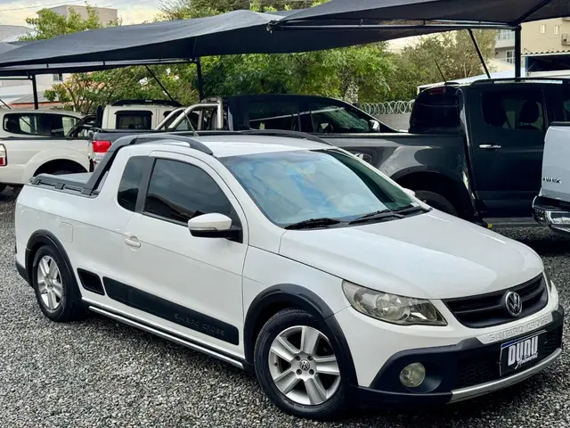 Carro Volkswagen Saveiro 2013 Cross 1.6 (Flex) (cab. estendida)