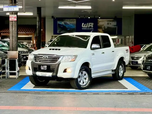 Carro Toyota Hilux Cabine Dupla 2013 Hilux 3.0 TDI 4x4 CD SRV