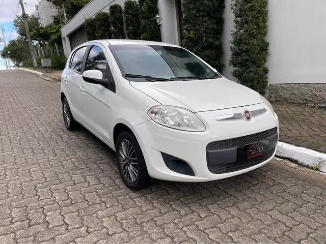 Carro Fiat Palio 2015 Attractive 1.0 Evo (Flex)