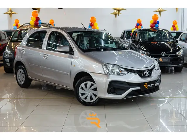 Carro Toyota Etios 2018 X 1.3 (Flex)