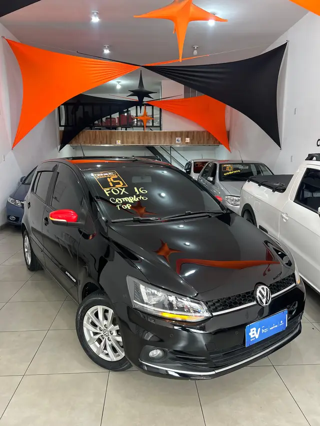 Carro Volkswagen Fox 2015 Comfortline 1.6 MSI (Flex)