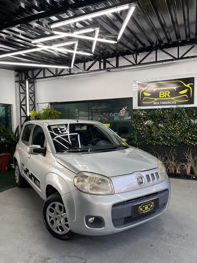 Carro Fiat Uno 2013 Vivace 1.0 8V (Flex) 4p