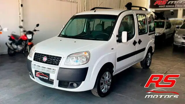 Carro Fiat Doblò 2016 Attractive 1.4 8V (Flex)