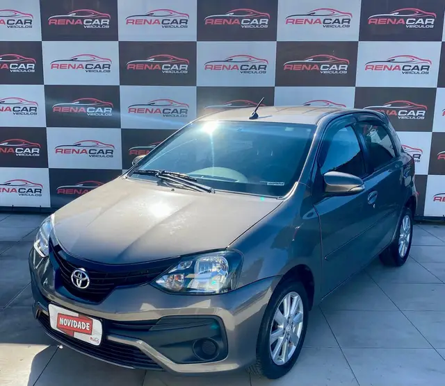 Carro Toyota Etios 2020 X Plus 1.5 (Flex)
