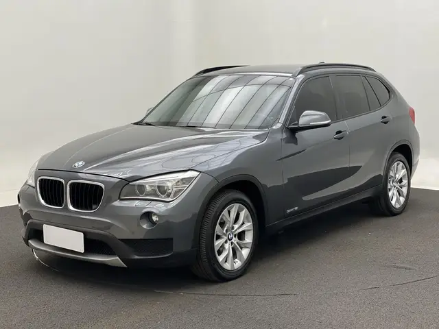 Carro BMW X1 2014 2.0 sDrive18i Top (aut)