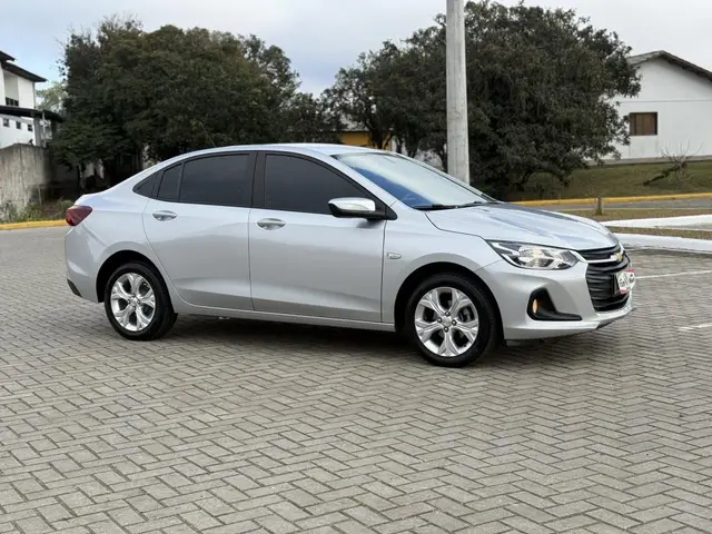Carro Chevrolet Onix Plus 2023 LTZ 1.0 Turbo (Aut.)