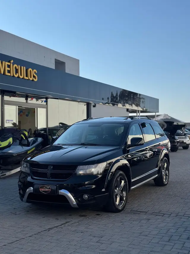 Carro Dodge Journey 2015 Crossroad 3.6 V6