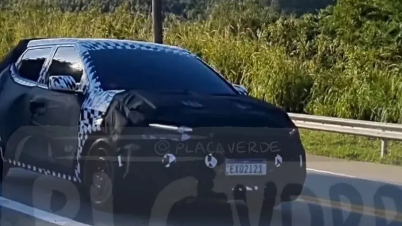 Flagra: Hyundai HB20 de nova geração aparece pela 1º vez e terá visual ousado