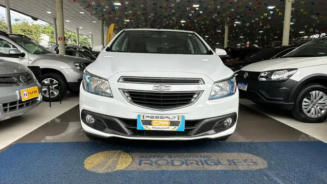Carro Chevrolet Onix 2015 1.4 LTZ SPE/4 (Aut)