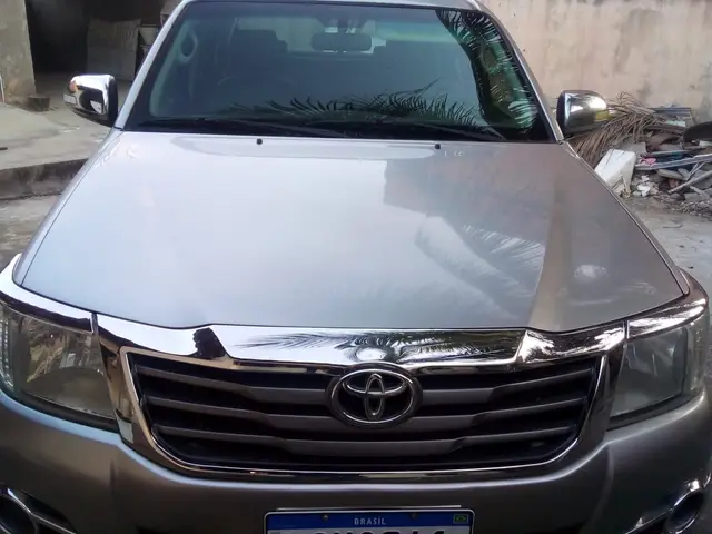 Carro Toyota Hilux Cabine Dupla 2015 Hilux 2.7 SRV CD 4x2 (Flex) (Aut)