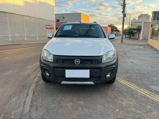 Carro Fiat Strada 2018 Hard Working 1.4 (Flex) (Cabine Dupla)