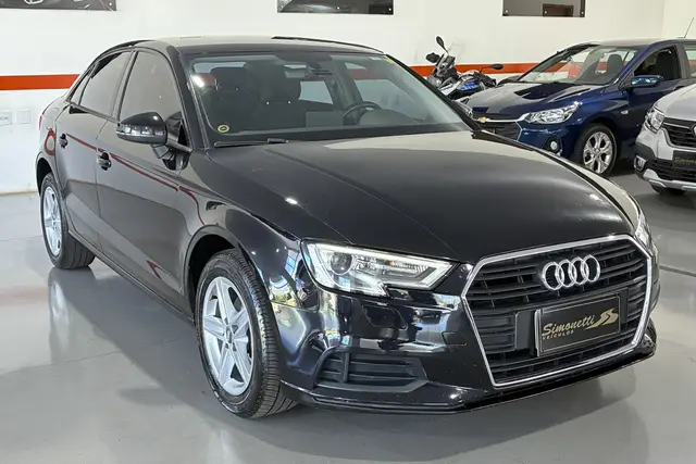 Carro Audi A3 2017 1.4 TFSI Ambiente Tiptronic (Flex)