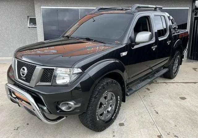 Carro Nissan Frontier 2014 2.5 TD CD 4x2 SV Attack