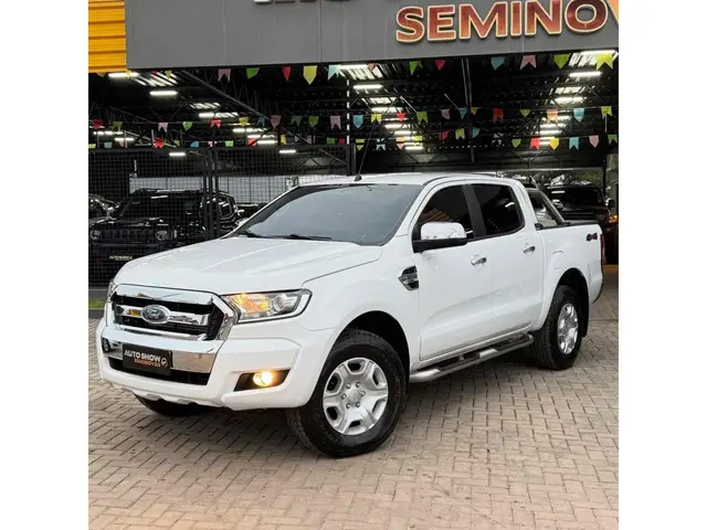 Carro Ford Ranger Cabine Dupla 2017 Ranger 3.2 XLT CD 4x4 (Aut)