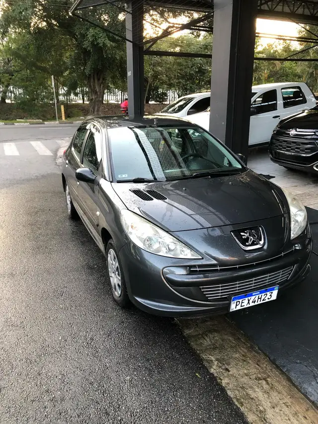 Carro Peugeot 207 2012 Hatch XR 1.4 8V (flex) 2p