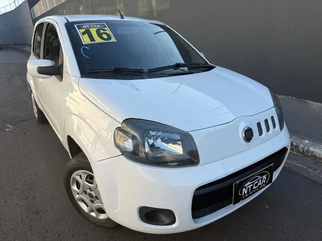 Carro Fiat Uno 2016 Vivace 1.0 8V (Flex) 4p