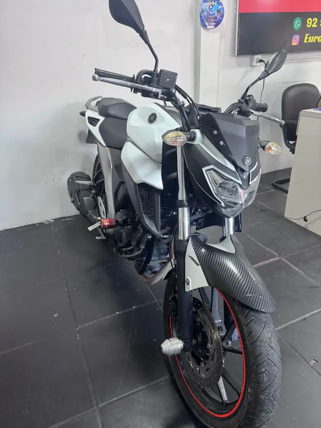 Moto Yamaha YS 250 Fazer 2019 ABS